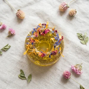 Bomba herbaciana donut żółty — zdjęcie lifestyle